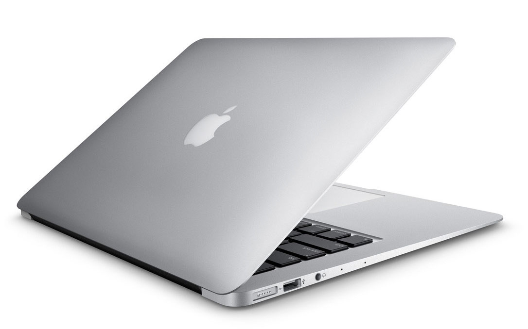 Apple MacBook Air 11inch [Early 2015] (Used)
